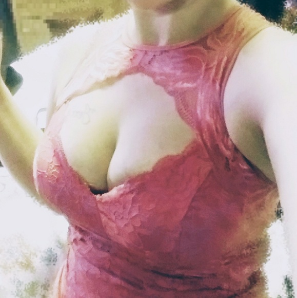 Guess - Picture 6 of 6